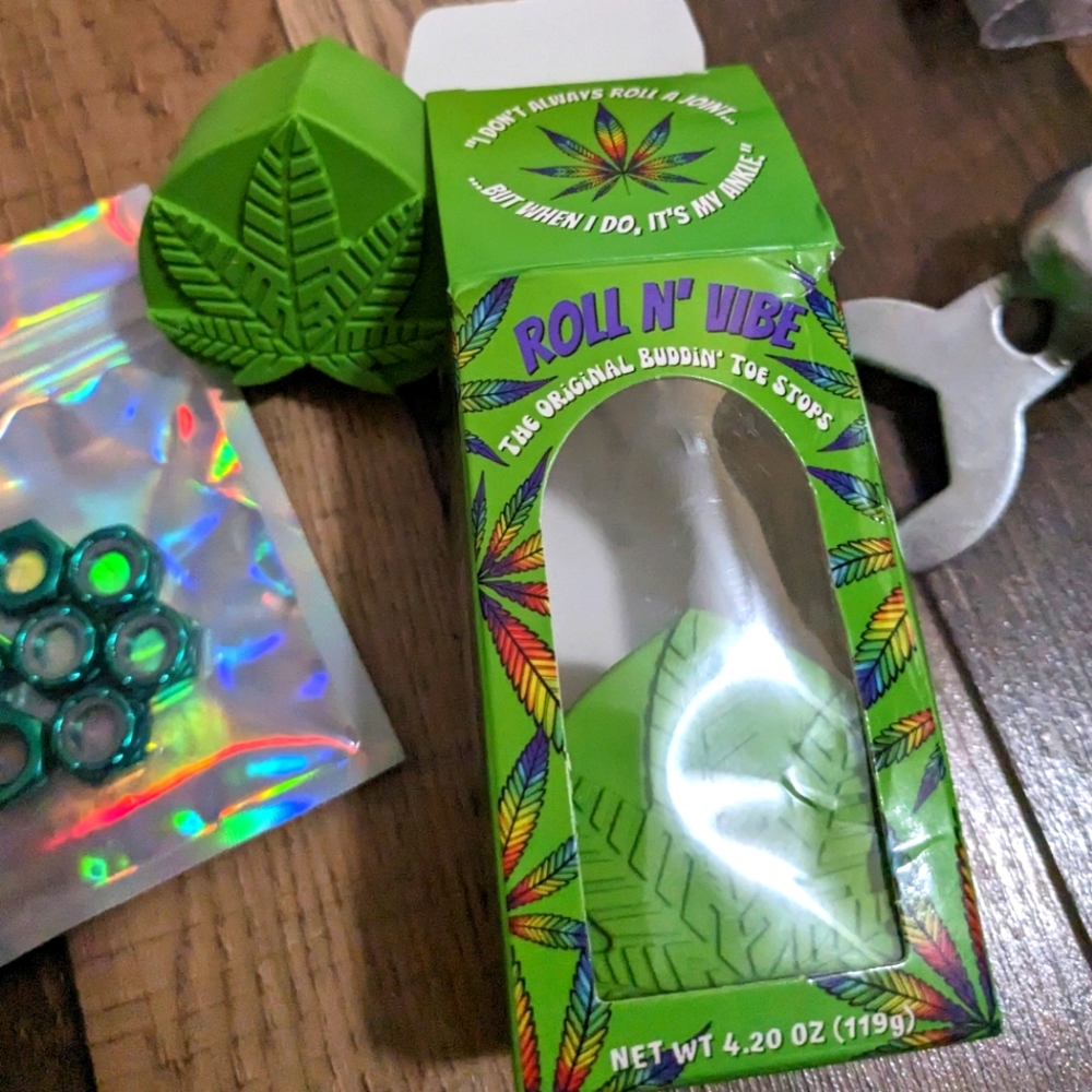 Green xo.nelo.xo.naija Roller Skate Toe Stop NWOT